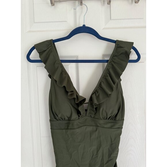 Cupshe Green One Piece Swimsuit Ruffle Vneck Ruched Back Cutout Cheeky NEW XL - Picture 4 of 12